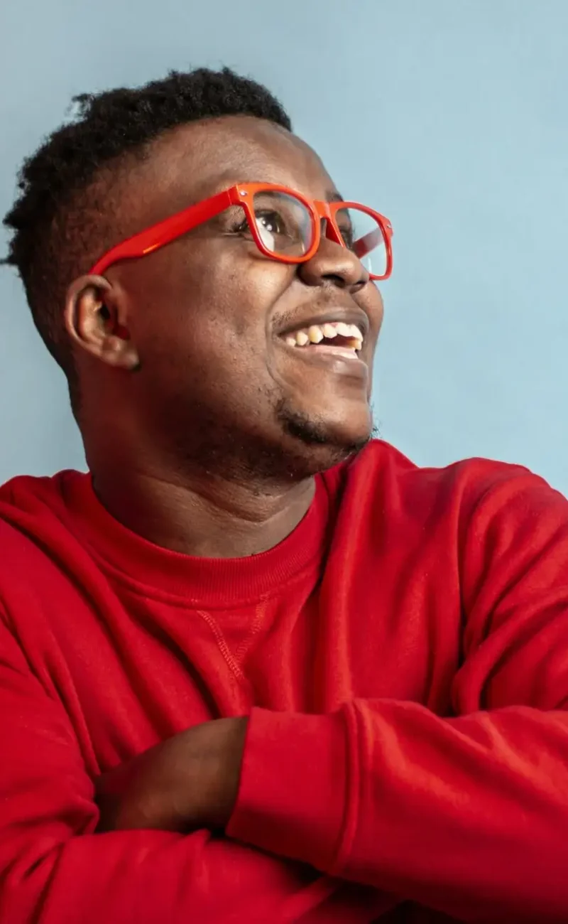 nimi-diffa-OWabN5X6xOQ-unsplash (1) Cool Professional